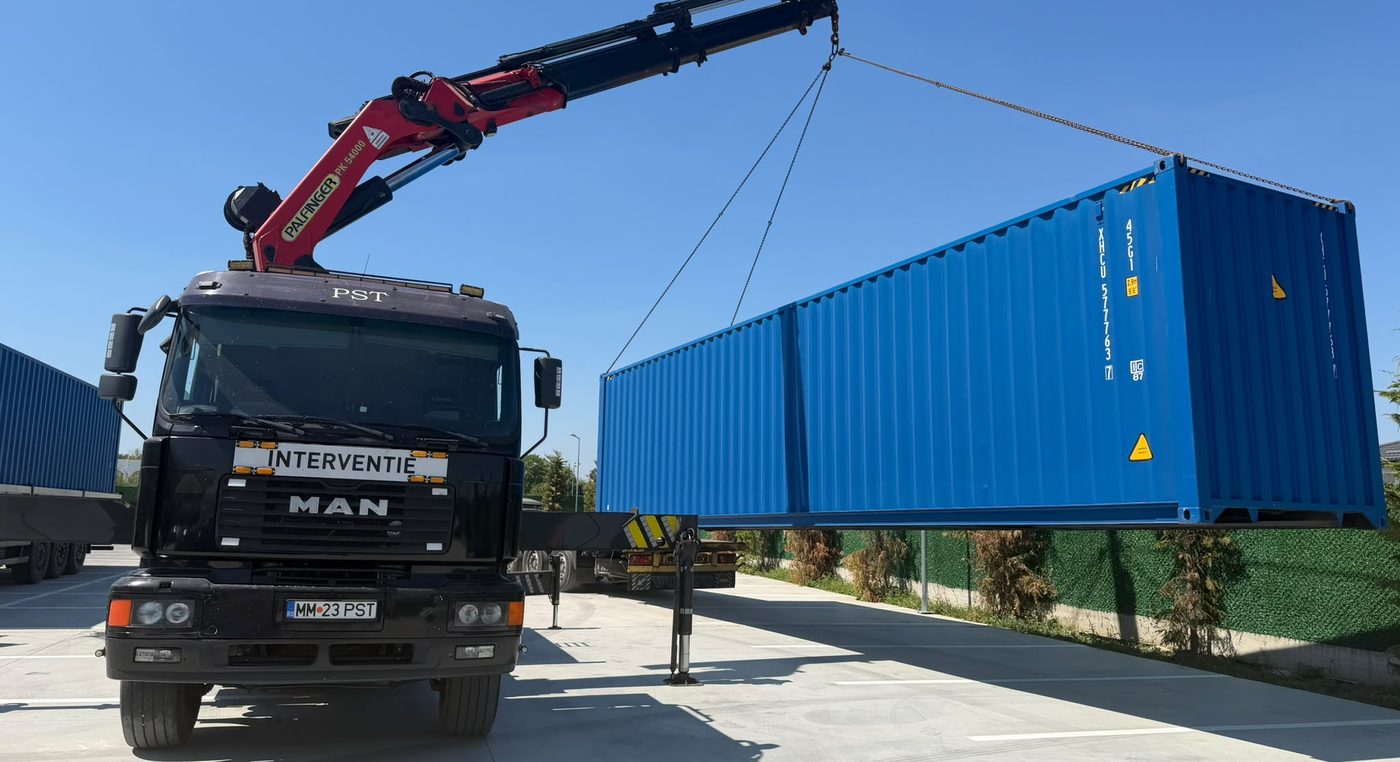 Trailer si macara